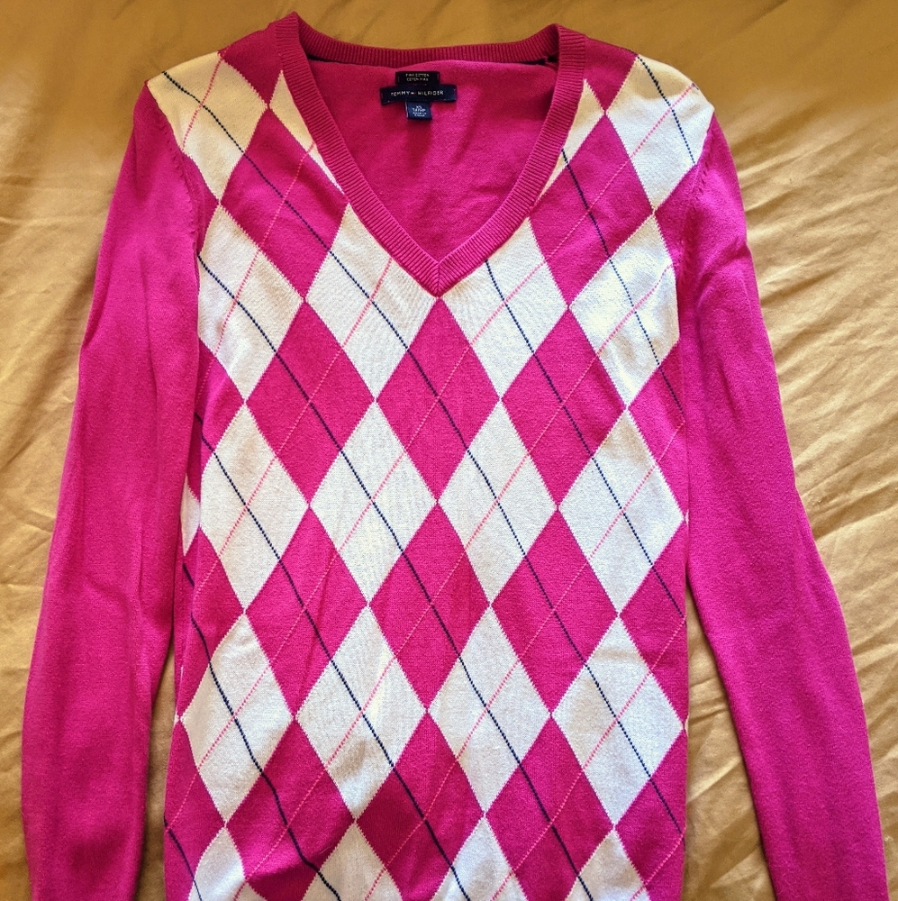 Long sleeve V-neck sweater